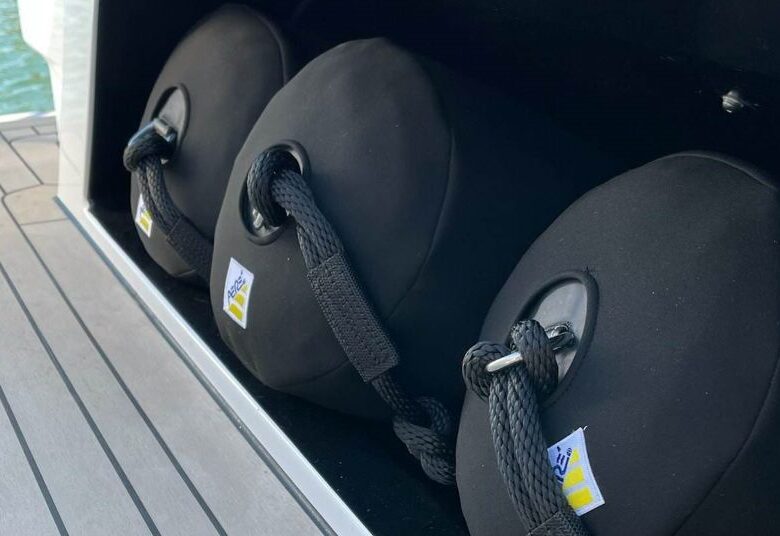 Inflatable fenders with logo