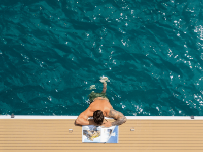 picture van man in water